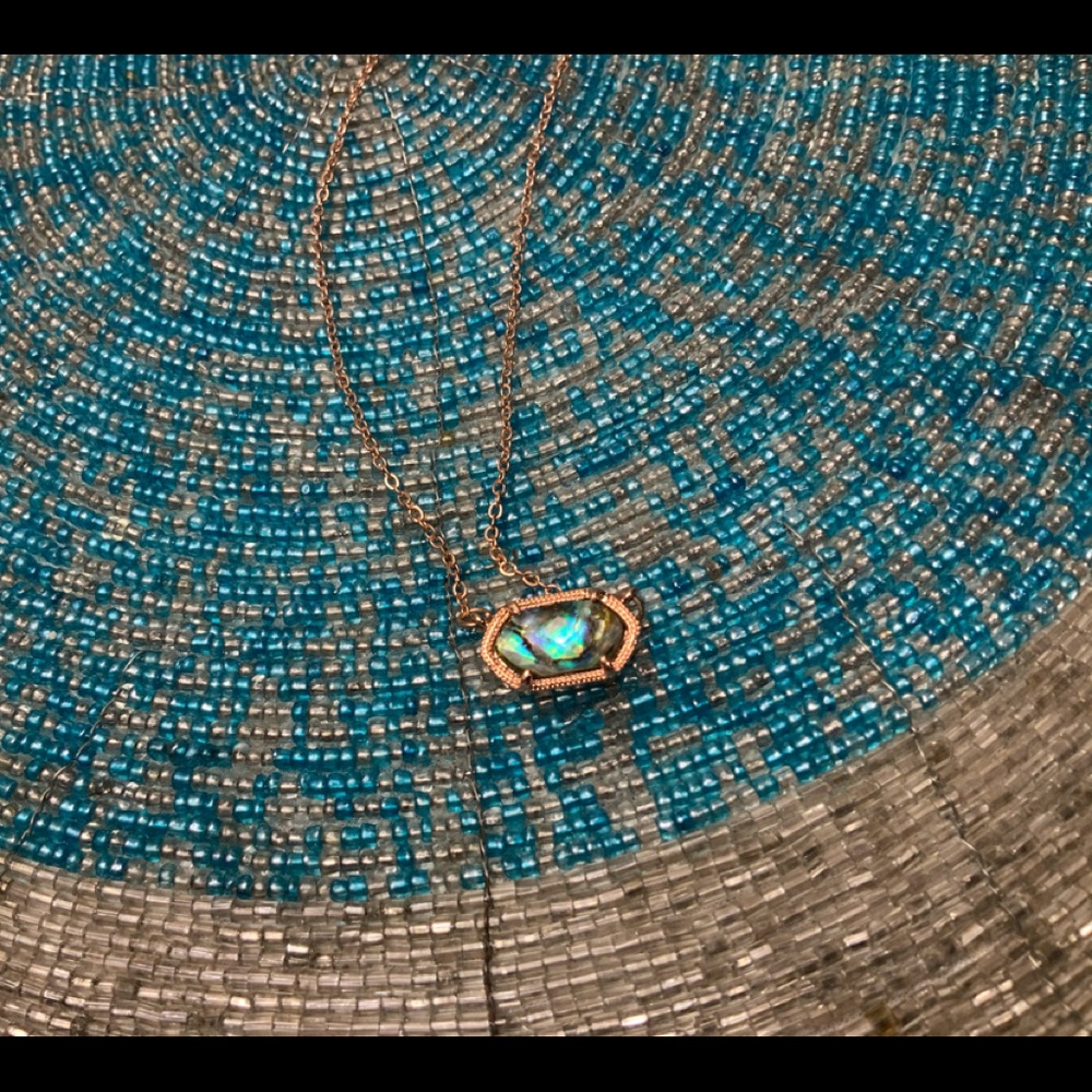 NWOT Rose Gold & Abalone Necklace
